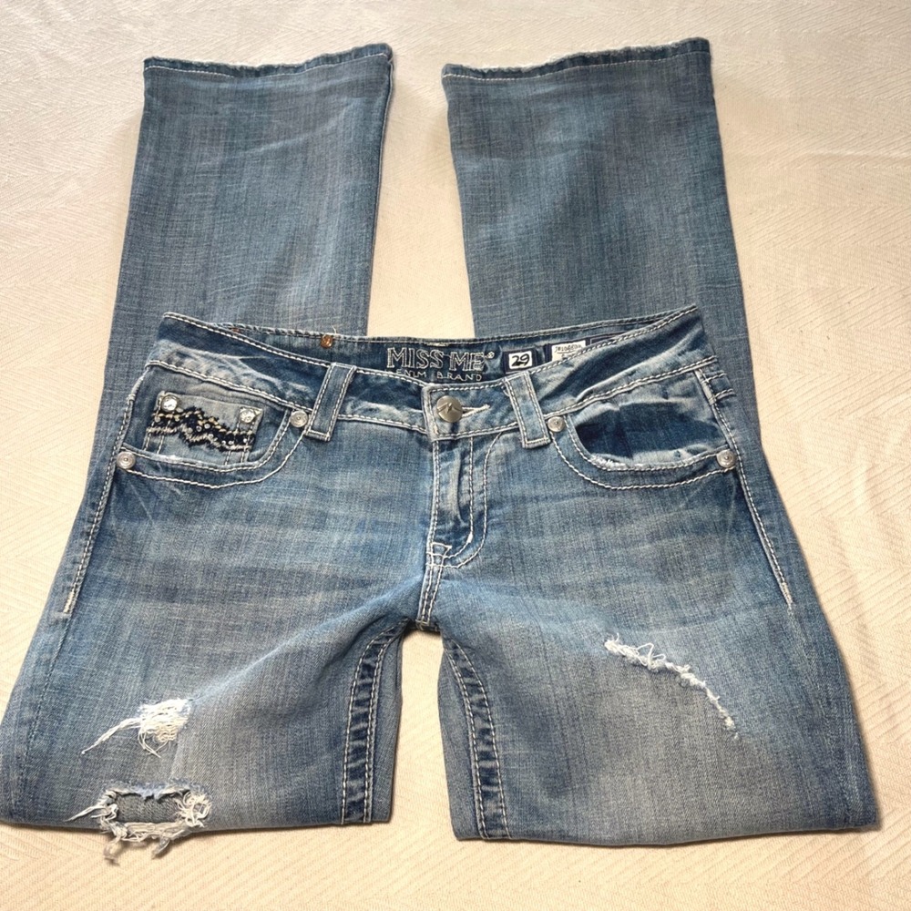 Miss Me Vintage Y2Kβ 2000 Distressed Low Rise Bootcut Jeans Light Wash 29